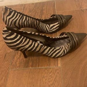 Marciano pumps